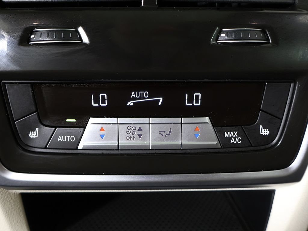 Used 2022 BMW X5 M50i AWD/4WD image 43
