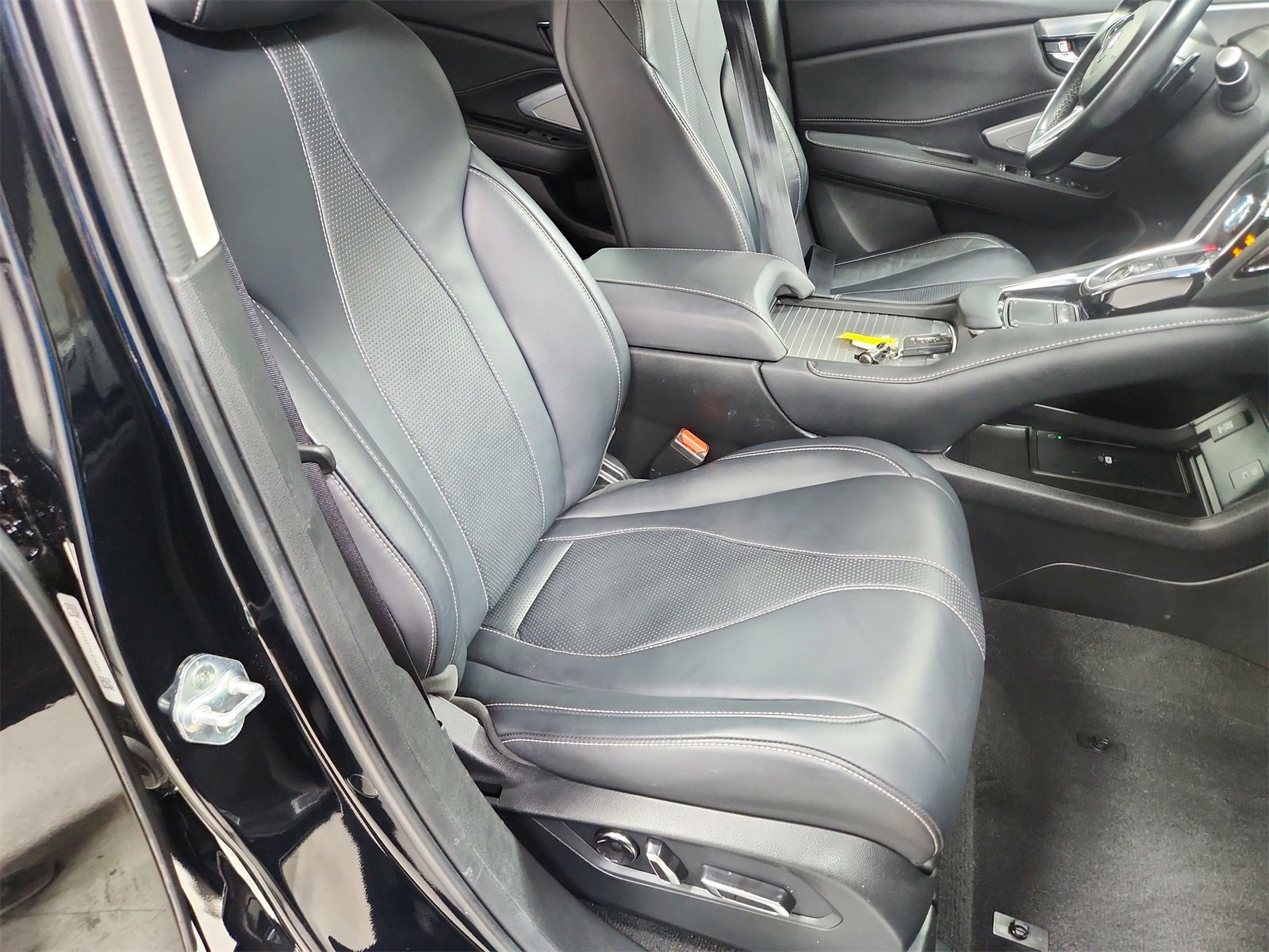 Used 2023 Acura RDX w/ Technology Package image 37