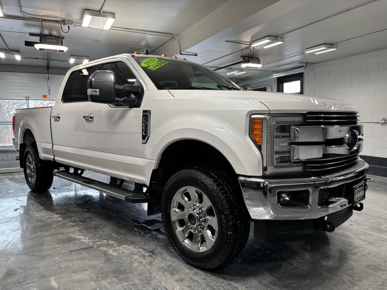 Used 2019 Ford F250 Lariat w/ Lariat Ultimate Package image 2