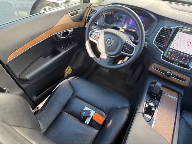 Used 2023 Volvo XC90 B6 Plus AWD/4WD image 8