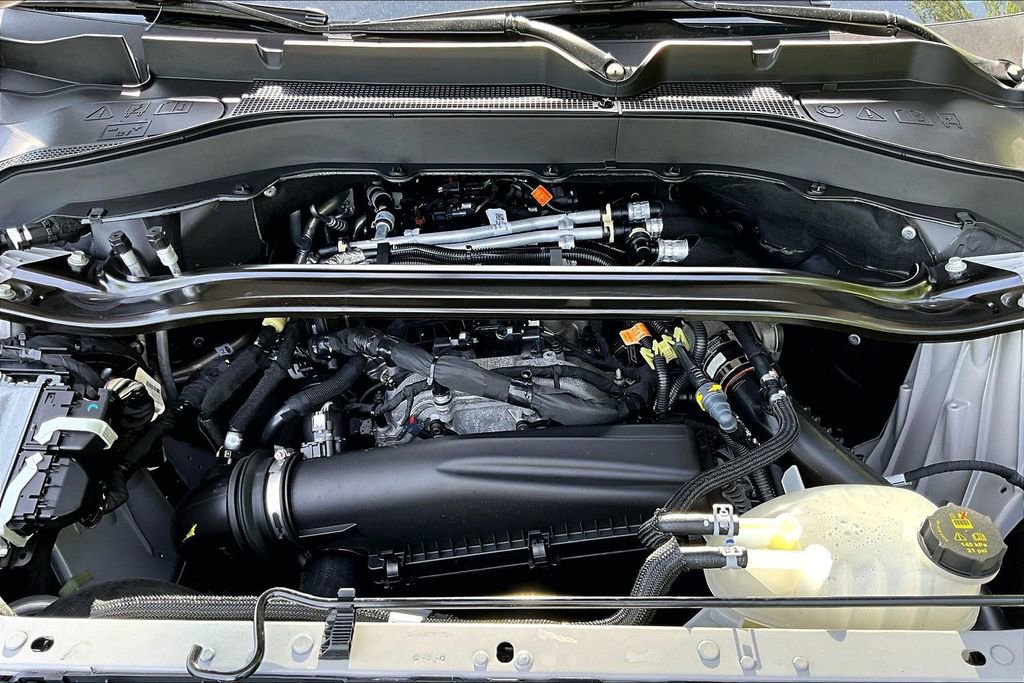 Used 2025 Ford Explorer Platinum w/ LUX Leather Package image 22