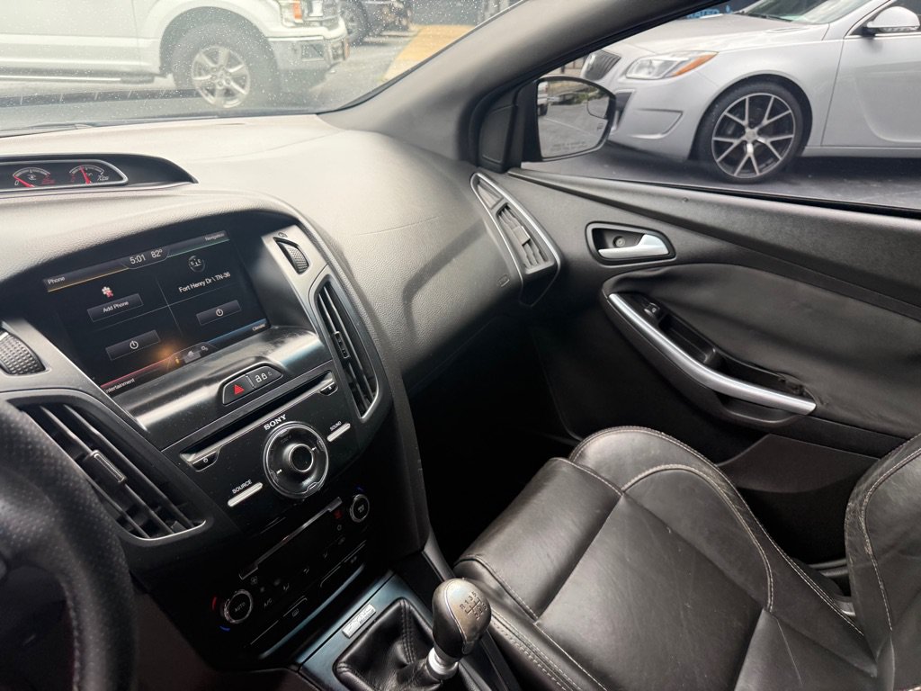 Used 2014 Ford Focus ST w/ Equipment Group 202A FWD image 36
