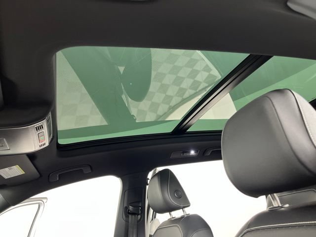 Used 2023 Volkswagen Tiguan SE R-Line FWD image 34