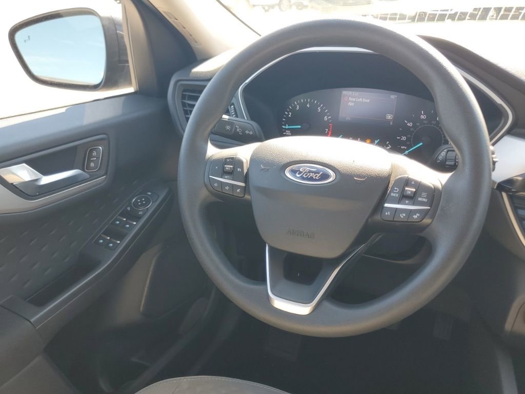 Used 2020 Ford Escape SE image 7