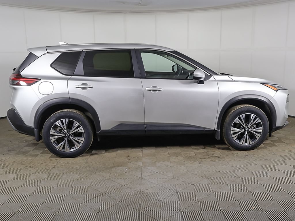 Used 2023 Nissan Rogue SV AWD/4WD image 12