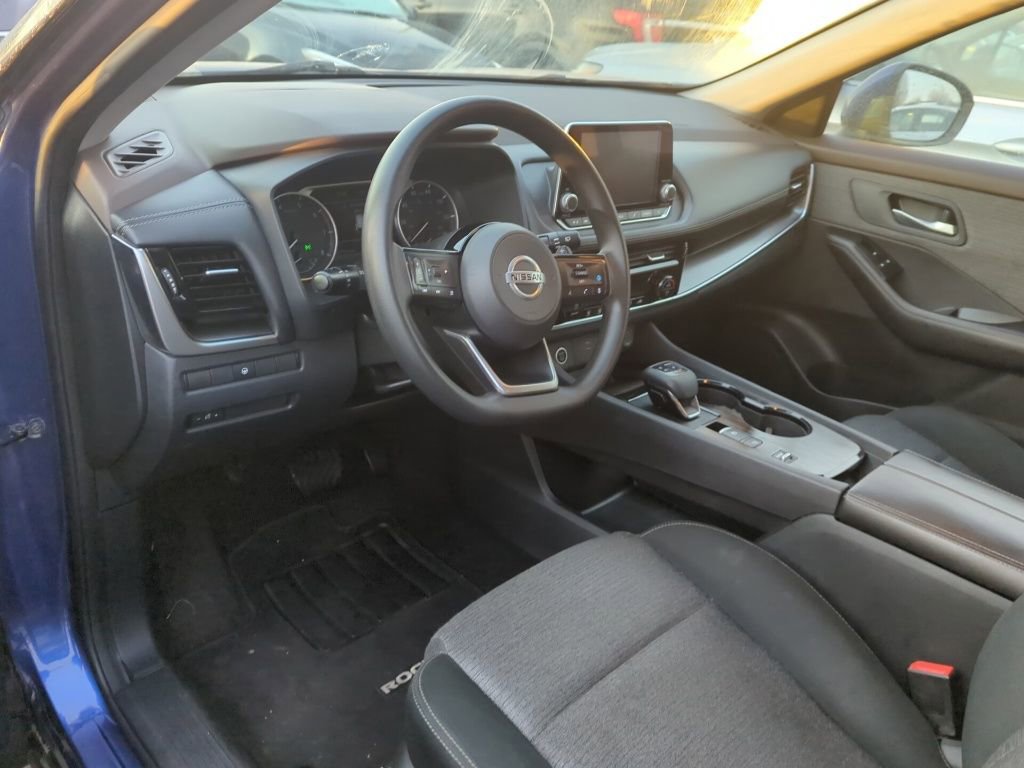 Used 2021 Nissan Rogue SV image 7