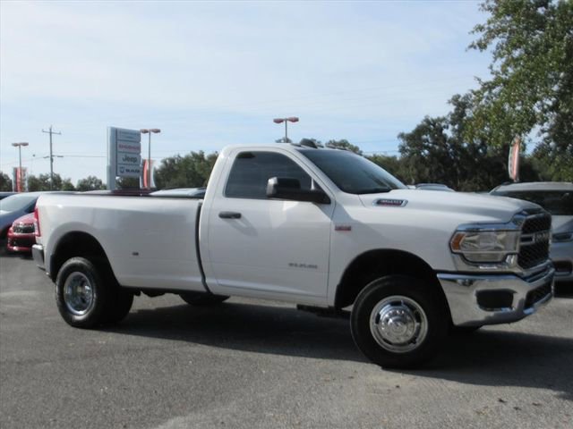 Used 2022 RAM 3500 Tradesman image 2