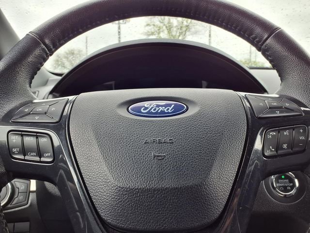 Used 2018 Ford Explorer XLT w/ Equipment Group 202A FWD image 17