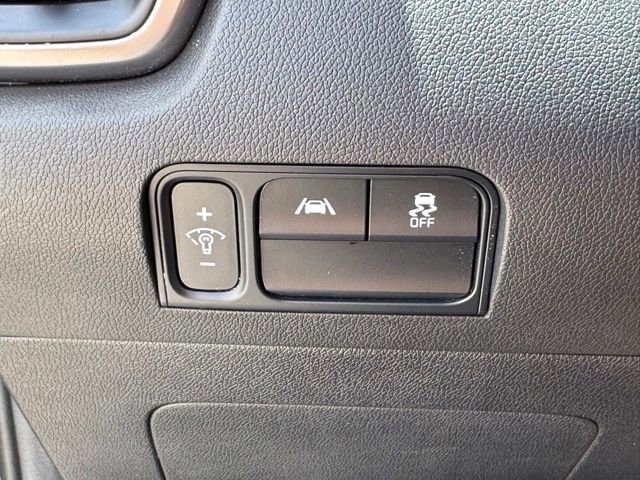 Used 2023 Kia Sorento LX FWD image 22