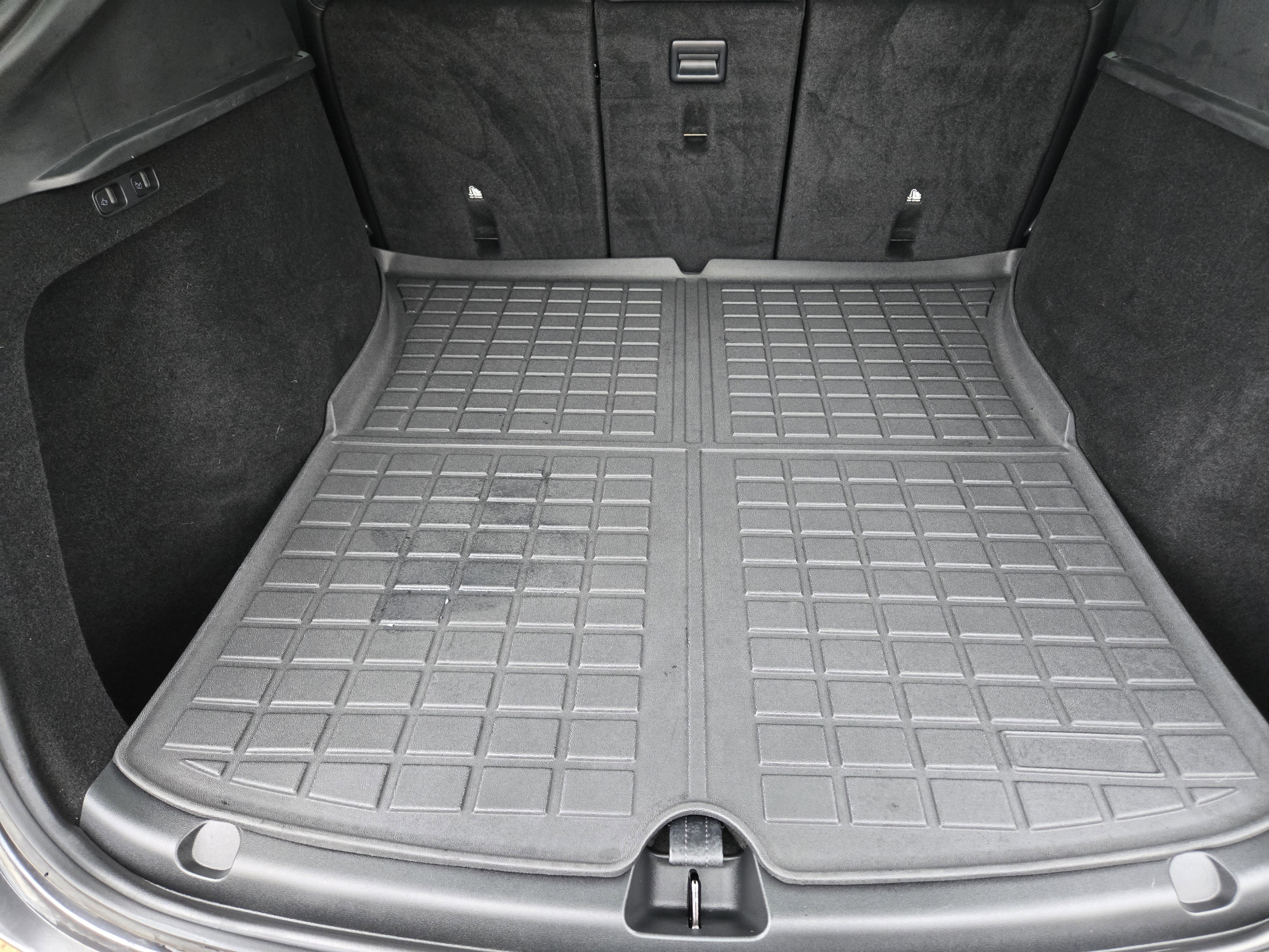 Used 2024 Tesla Model Y Long Range image 24