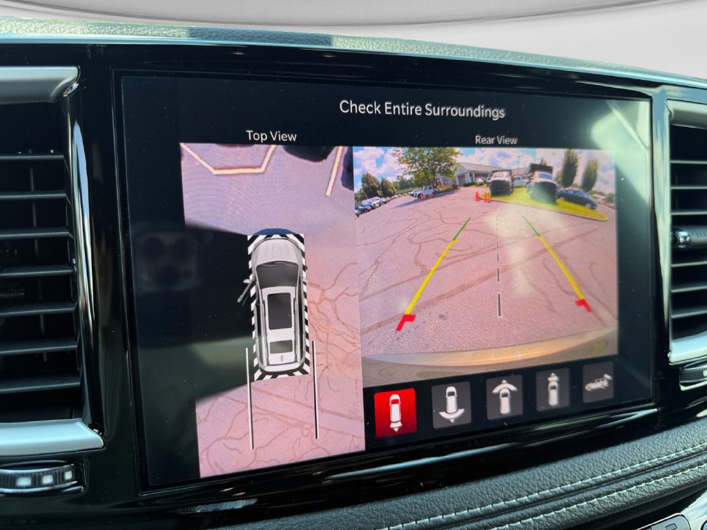New 2027 Chrysler Pacifica Limited AWD/4WD image 25