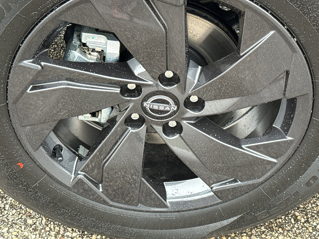 New 2026 Nissan Rogue SV AWD/4WD image 9