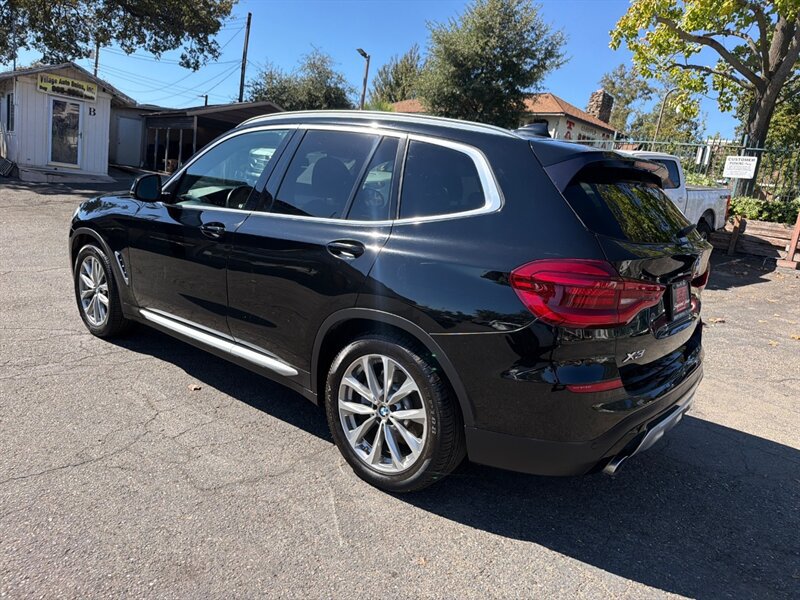 Used 2018 BMW X3 xDrive30i AWD/4WD image 11