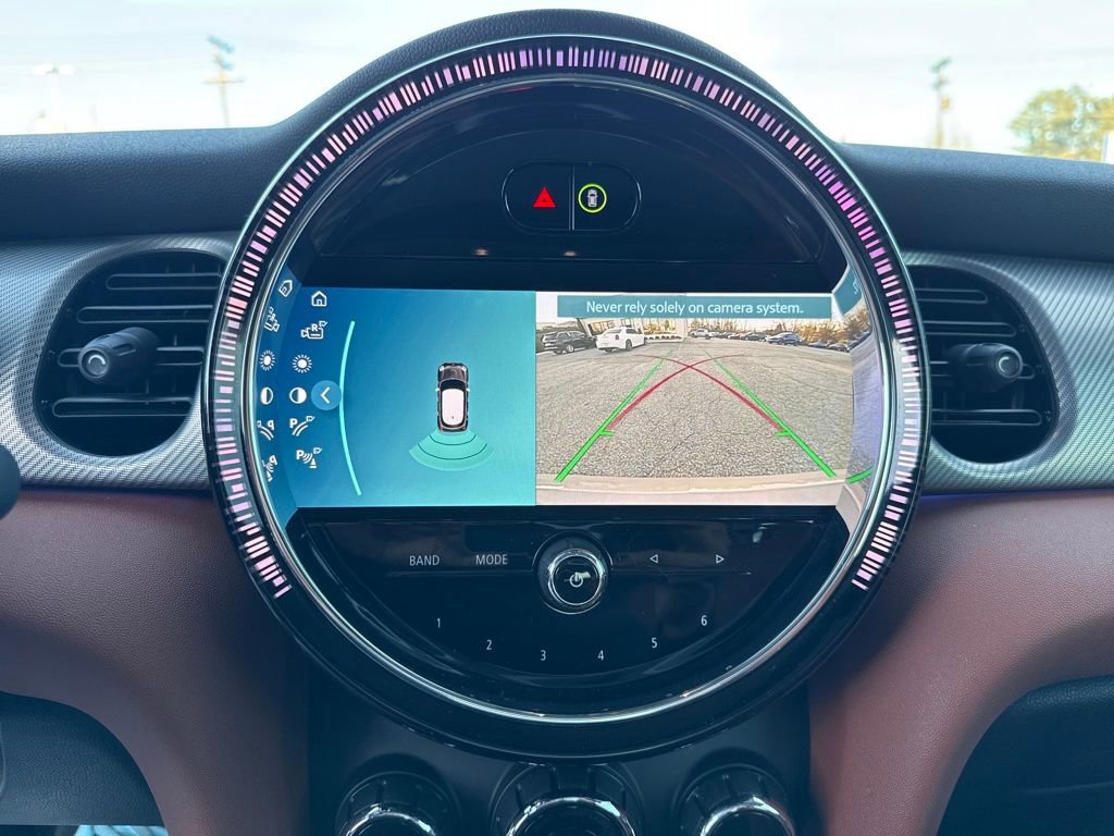 Used 2022 MINI Cooper S w/ Signature Upholstery Package image 31