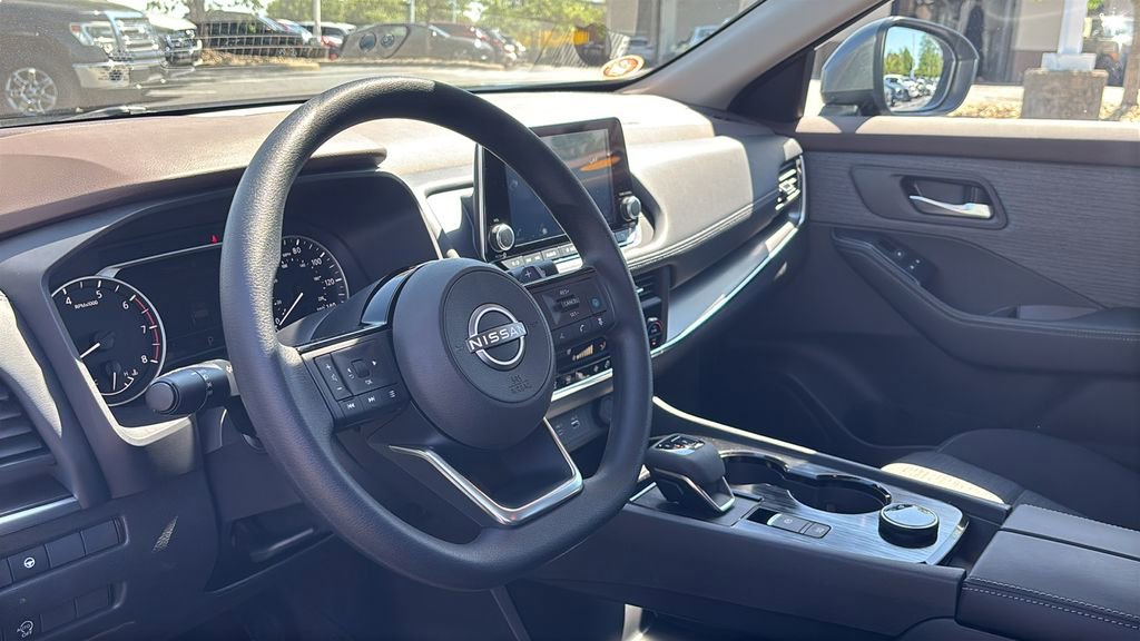 Used 2023 Nissan Rogue SV AWD/4WD image 26