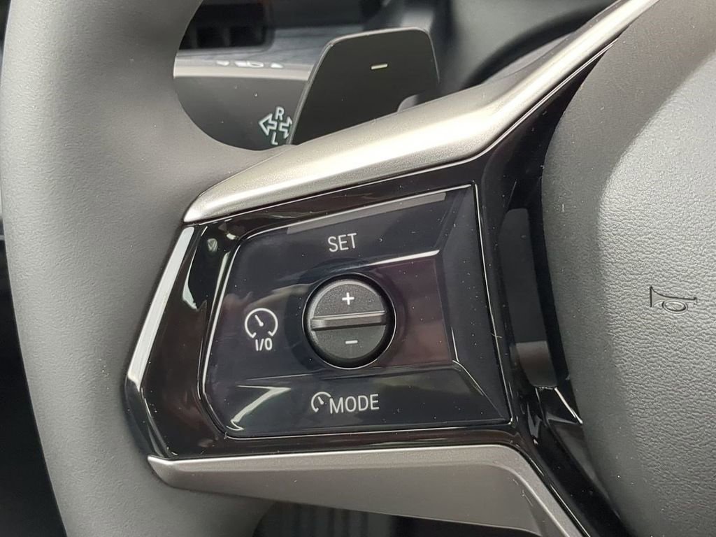 New 2026 BMW 530i w/ Premium Package image 26