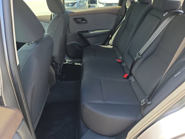 Used 2023 Nissan Rogue S FWD image 28