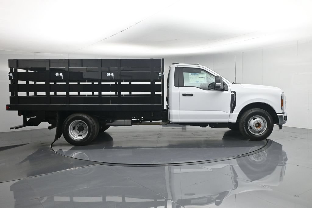 New 2026 Ford F350 XL w/ XL Chrome Package RWD image 23