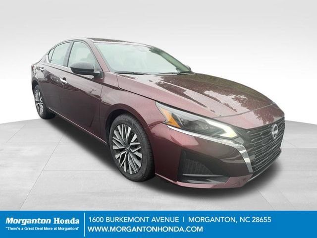 Used 2025 Nissan Altima 2.5 SV FWD image 1