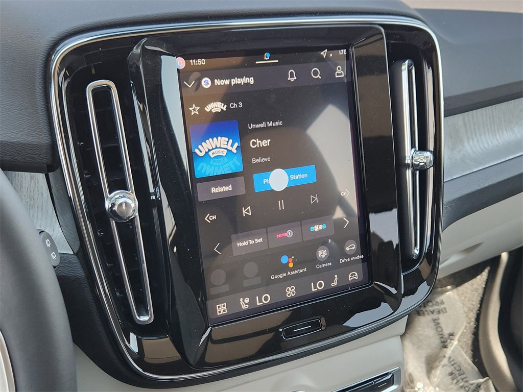 New 2026 Volvo XC40 B5 Plus w/ Protection Package Premier image 11