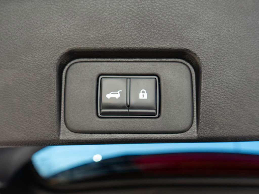 Used 2025 Nissan Rogue SV w/ Rock Creek Premium Package AWD/4WD image 34