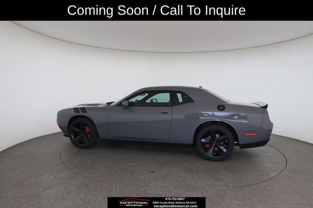 Used 2018 Dodge Challenger SXT RWD image 8