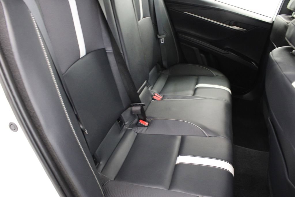 Used 2025 Toyota Camry SE FWD image 19