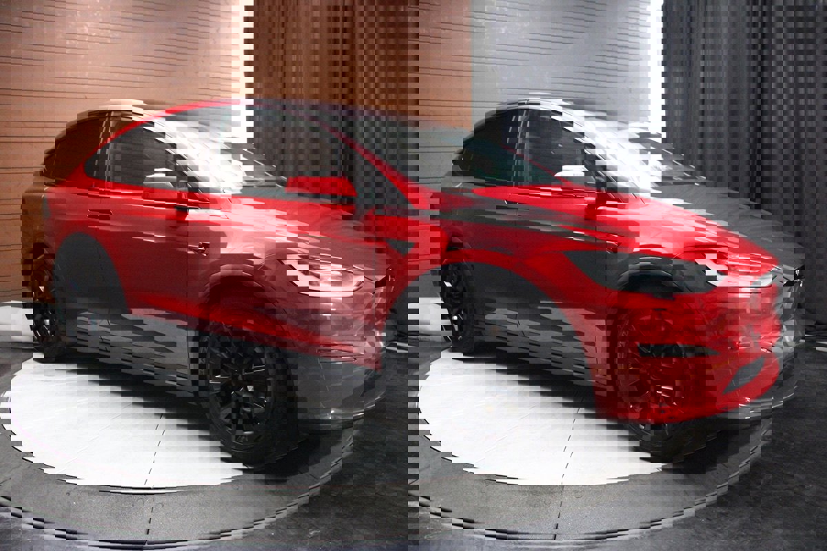 Used 2023 Tesla Model X 6 Seater AWD image 15