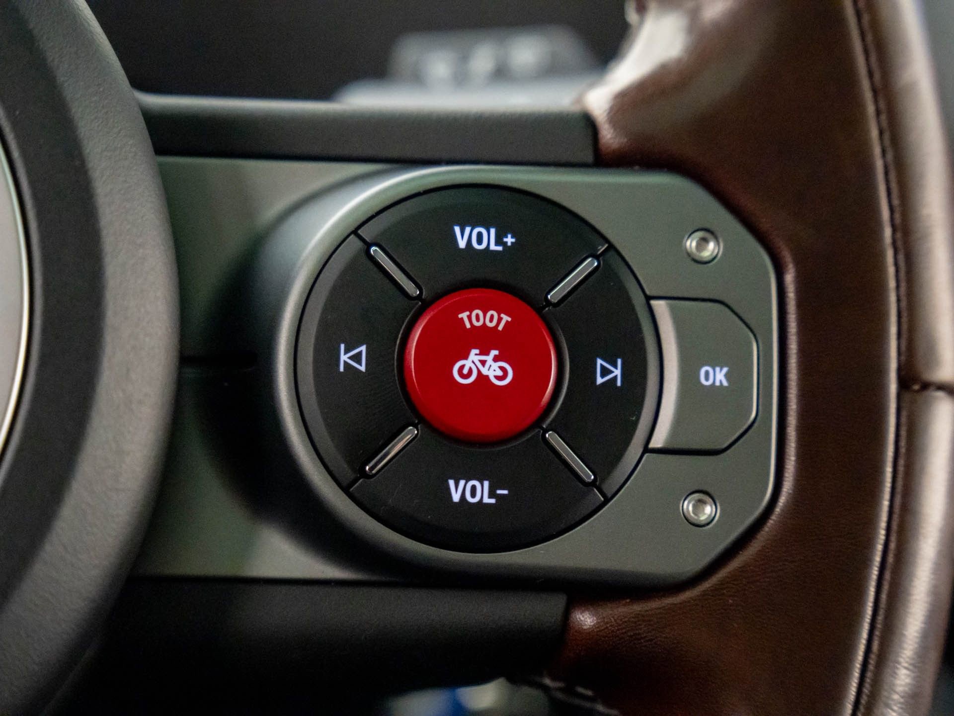 Used 2024 INEOS Grenadier Fieldmaster Edition image 29