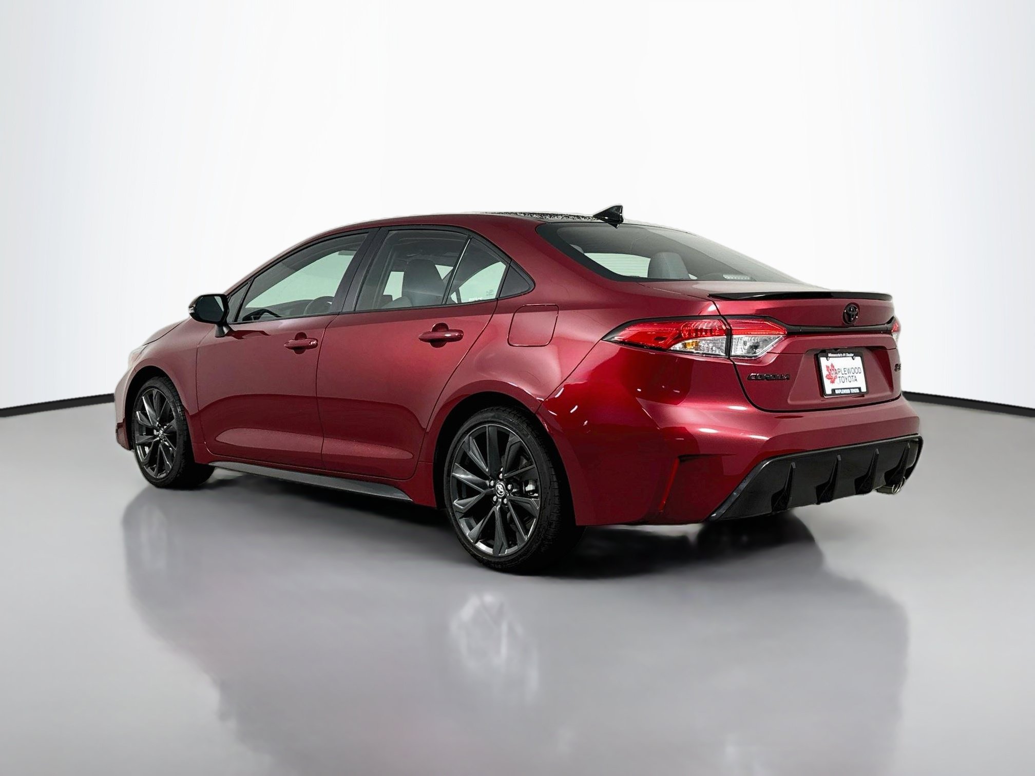 Certified 2026 Toyota Corolla SE w/ SE Package FWD image 5