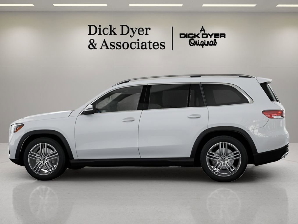 Used 2025 Mercedes-Benz GLS 450 4MATIC image 22