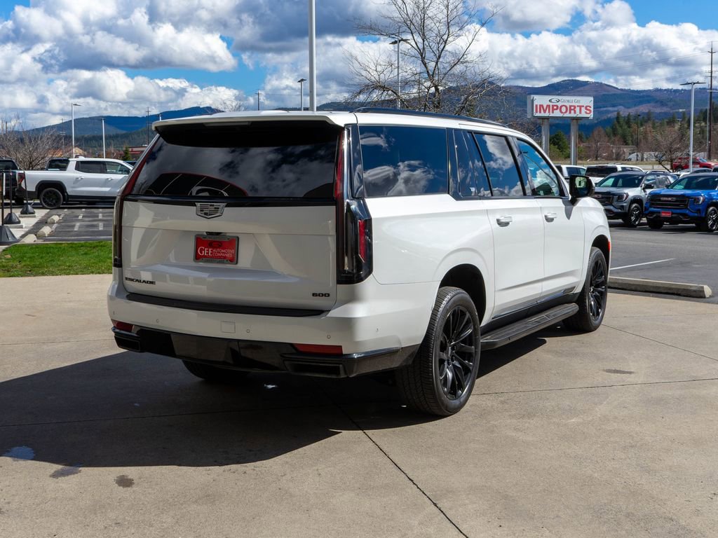 Used 2023 Cadillac Escalade ESV Sport w/ LPO, ONYX Package image 7