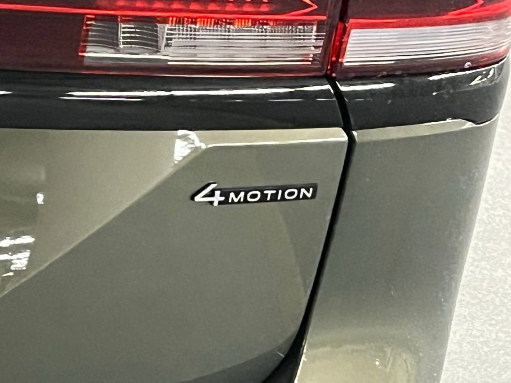 New 2026 Volkswagen Atlas Peak Edition AWD/4WD image 38