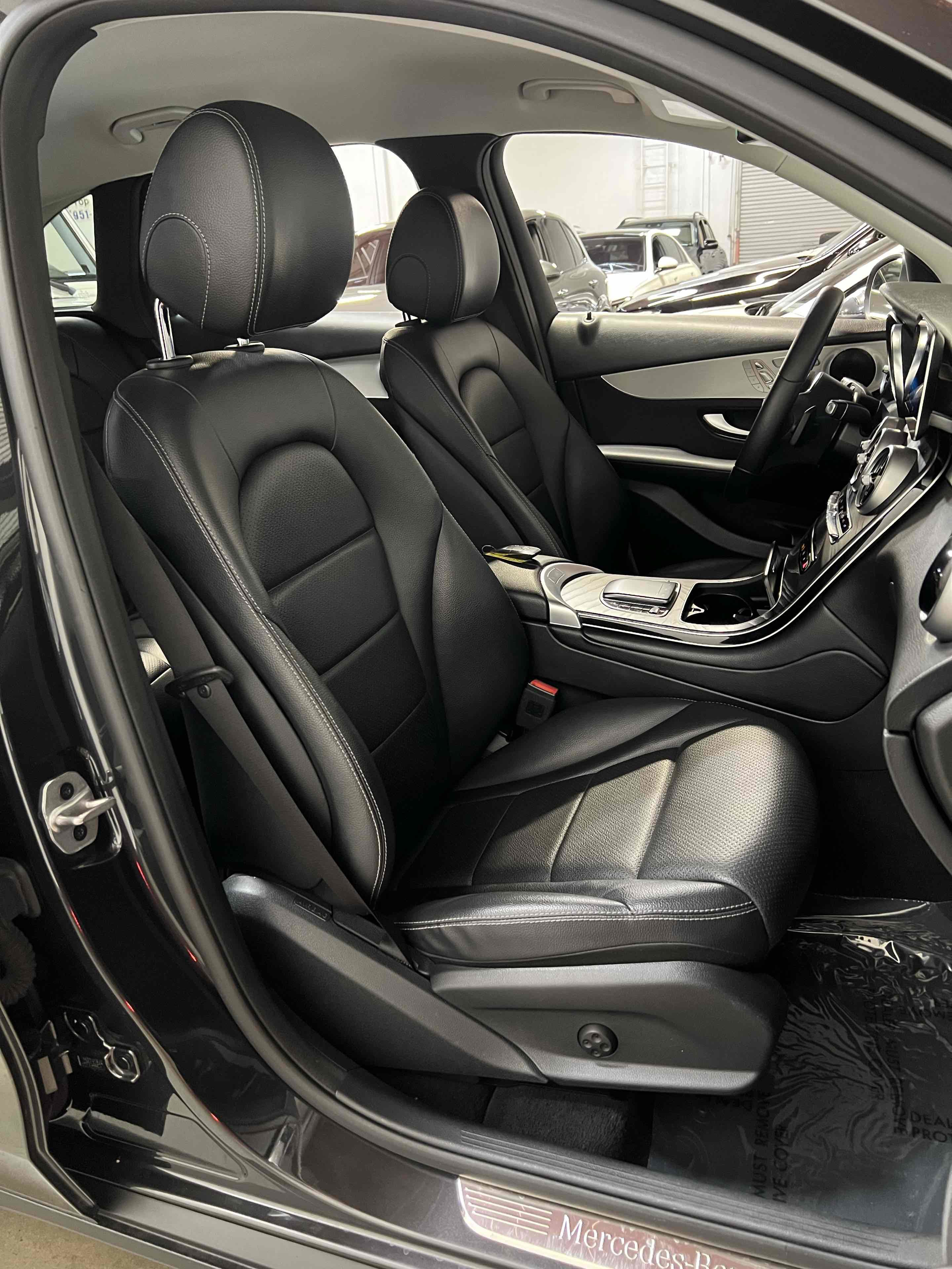 Used 2022 Mercedes-Benz GLC 300 image 51