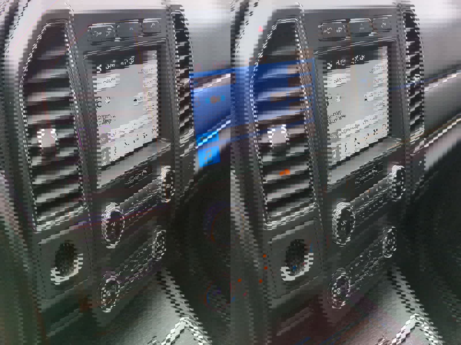 Used 2019 Ford Expedition Max Limited AWD/4WD image 29