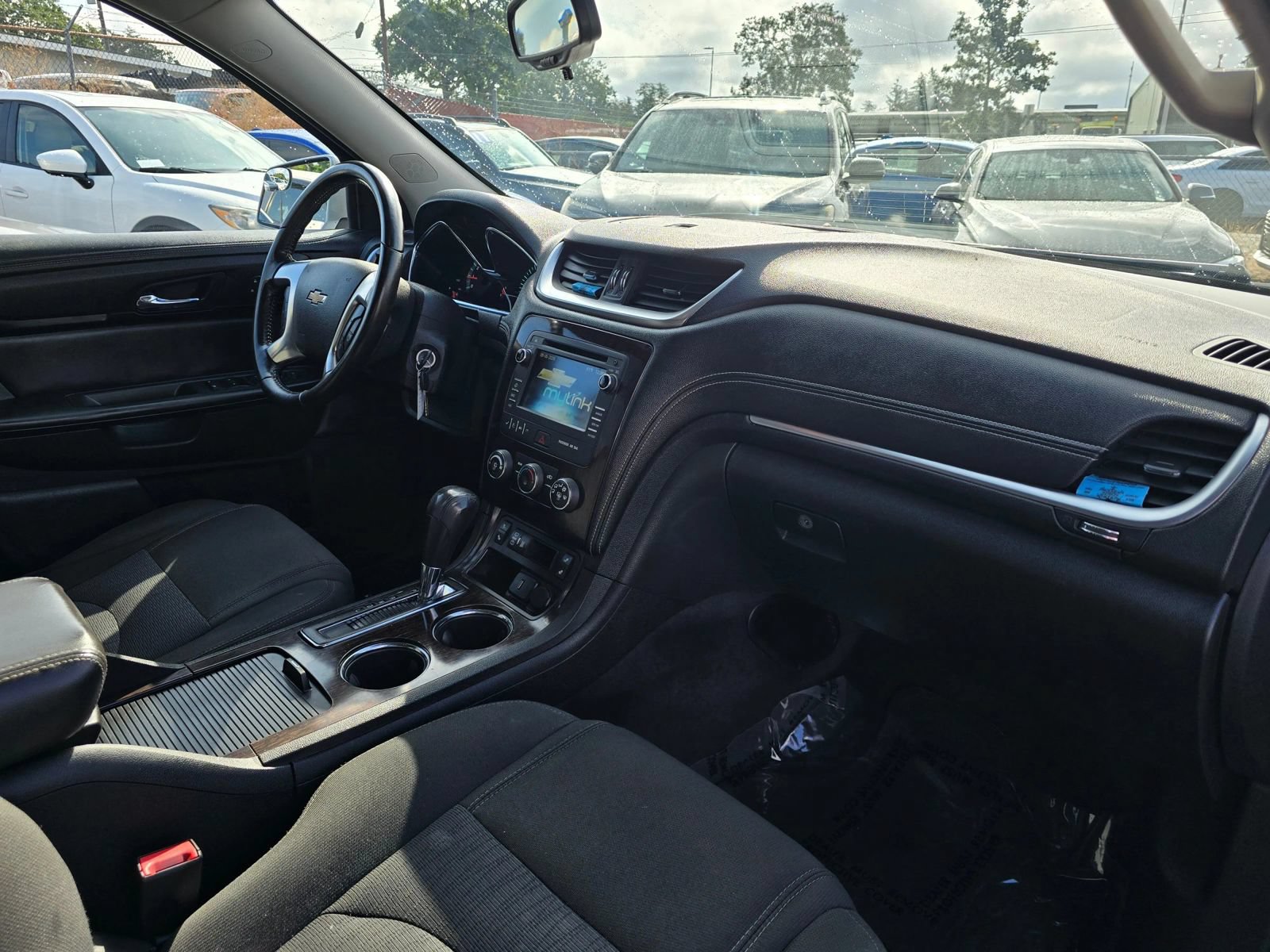 Used 2016 Chevrolet Traverse LT w/ Style and Technology Package FWD image 10