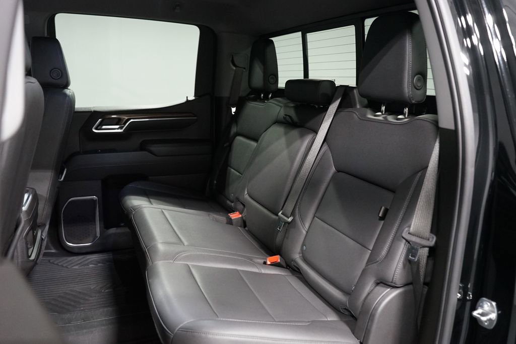 Used 2024 Chevrolet Silverado 1500 LT Trail Boss w/ Convenience Package II AWD/4WD image 30