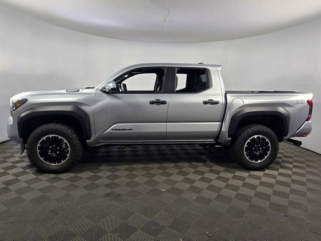 New 2025 Toyota Tacoma TRD Off-Road image 4