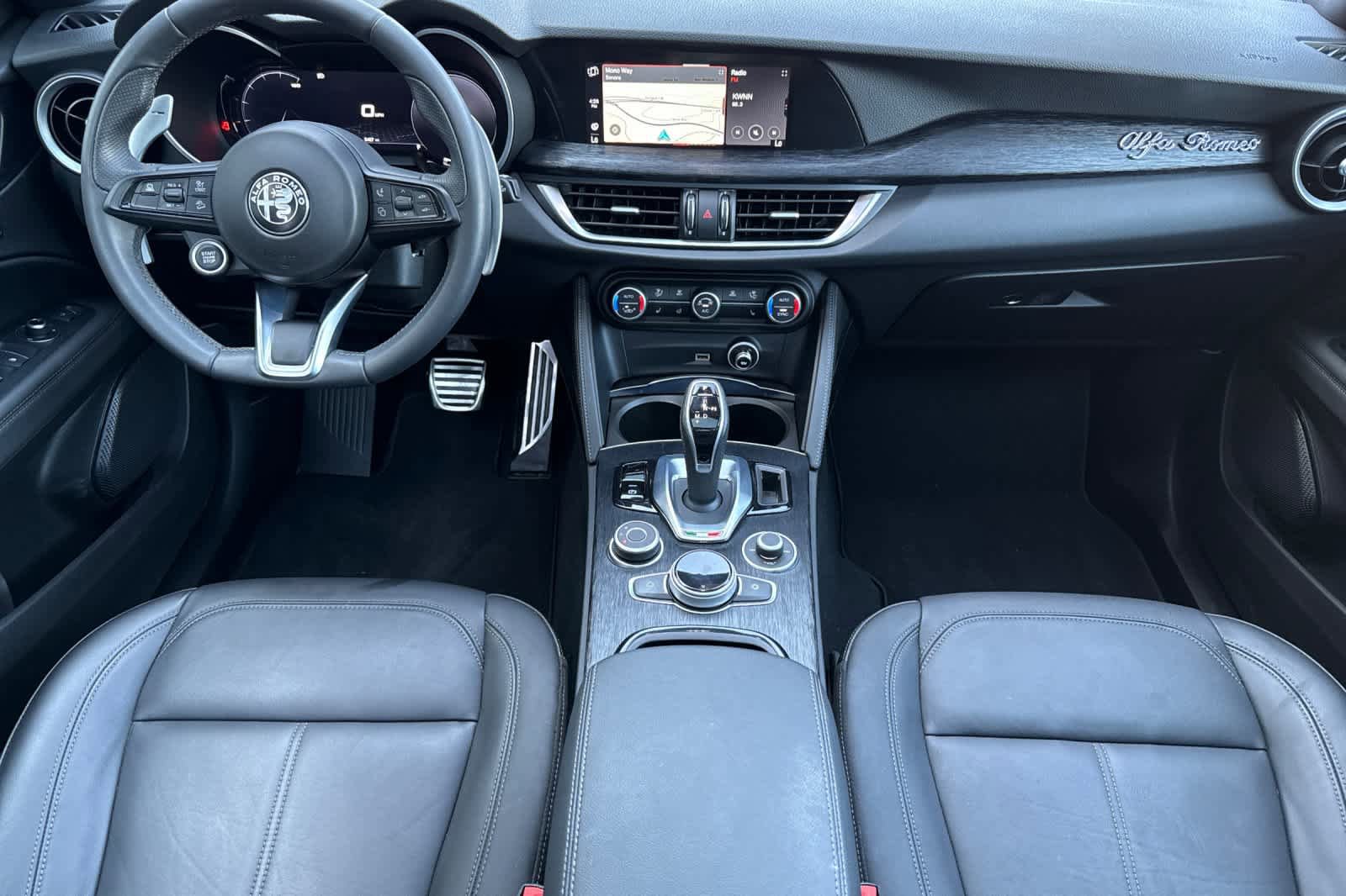 Used 2024 Alfa Romeo Stelvio Sprint RWD image 13