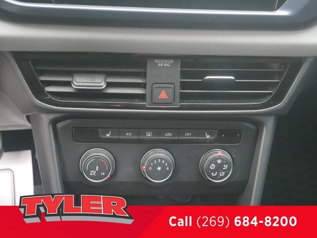 Used 2022 Volkswagen Taos SE image 33