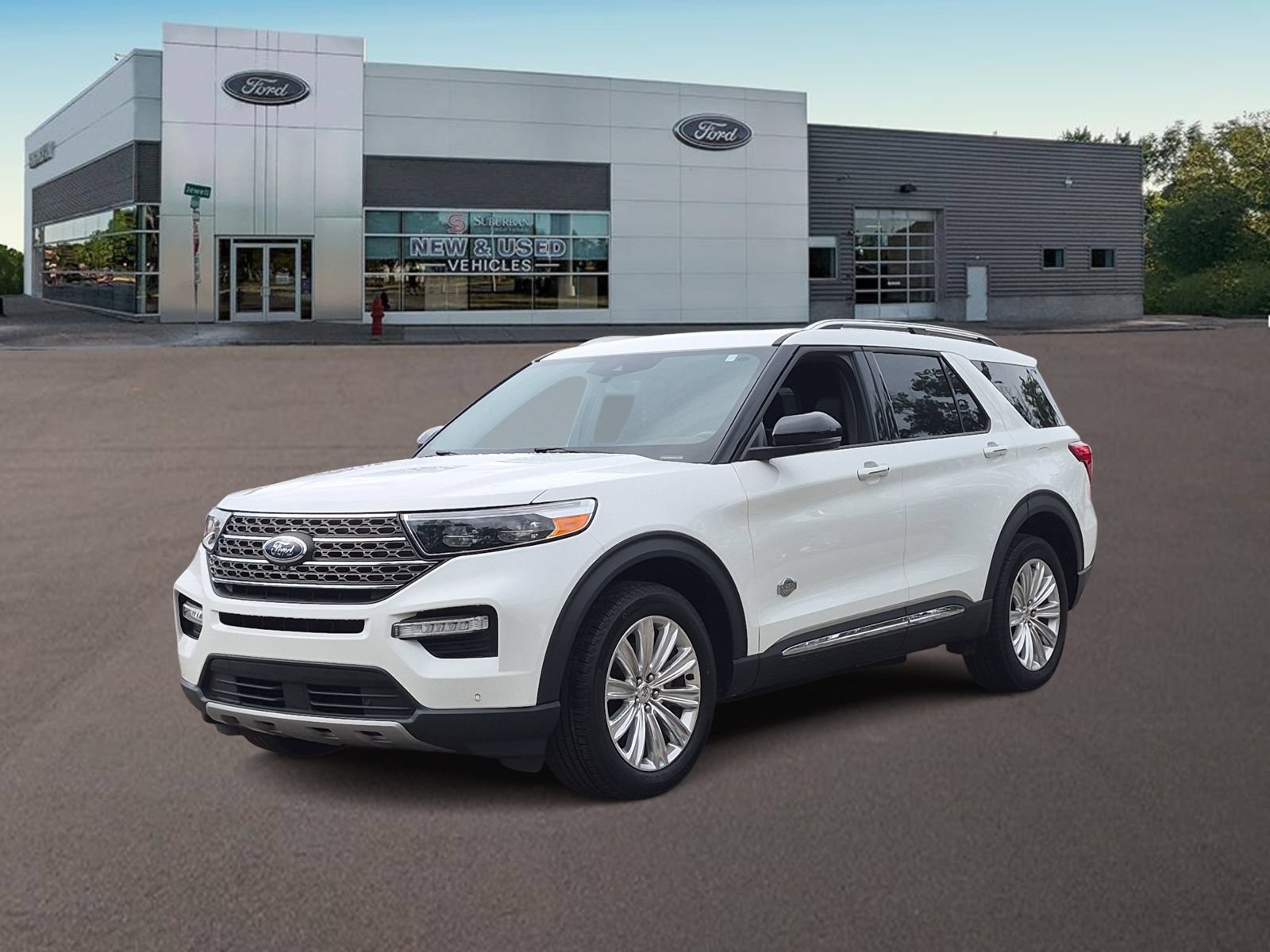 Used 2024 Ford Explorer King Ranch w/ Technology Package AWD/4WD image 5