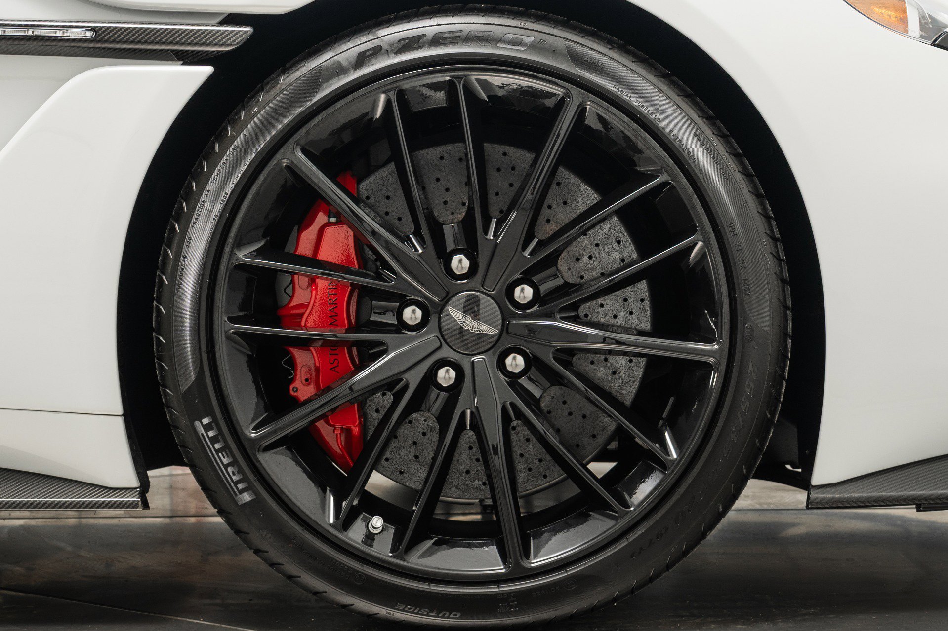 Used 2018 Aston Martin Vanquish Zagato image 46