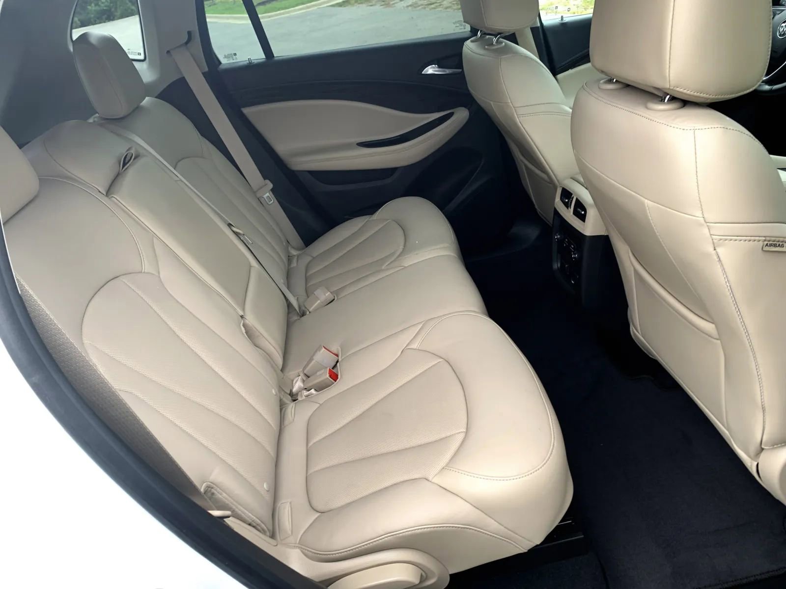 Used 2019 Buick Envision Essence image 23
