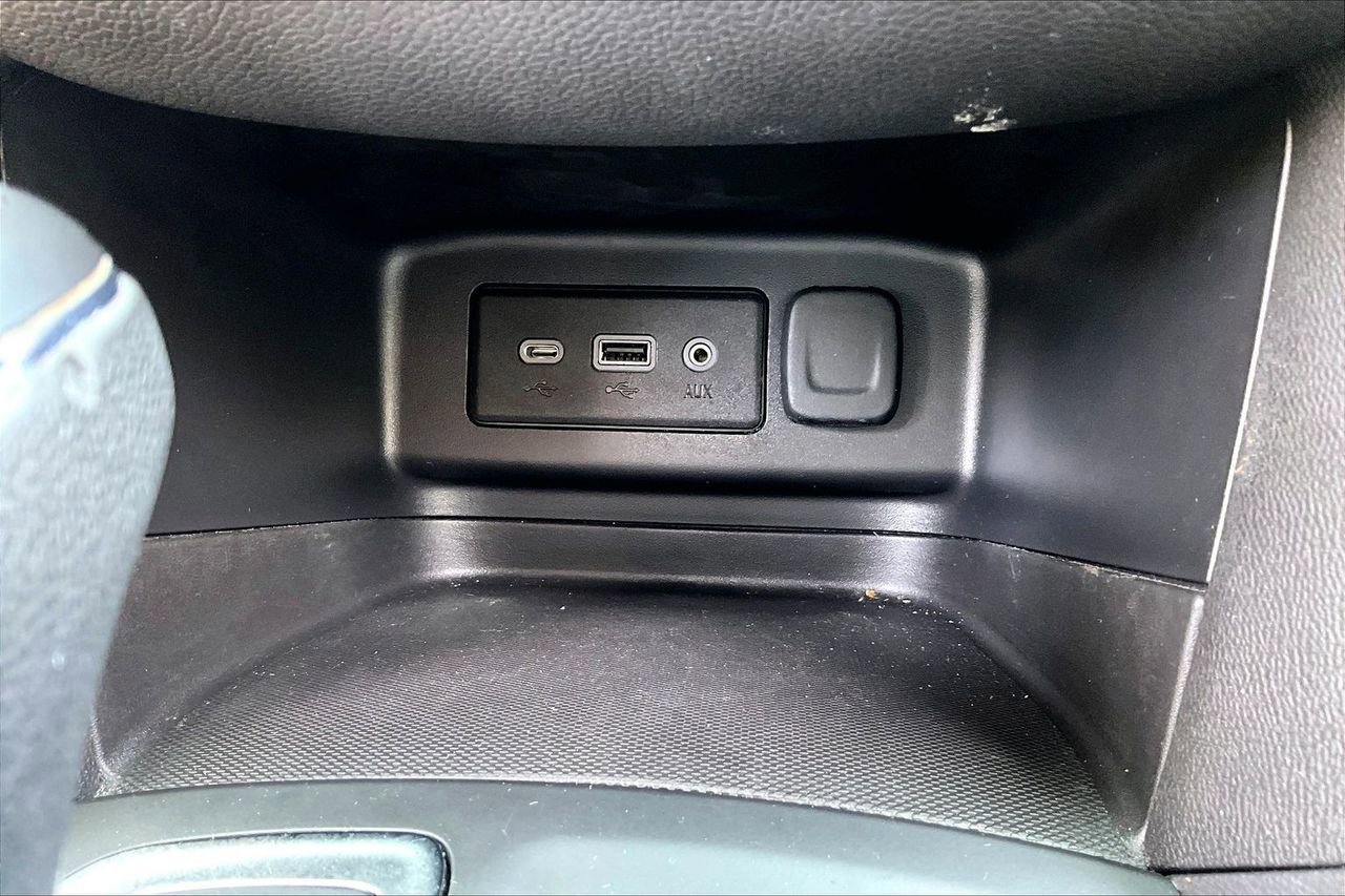 Used 2020 Chevrolet Equinox LT FWD image 26