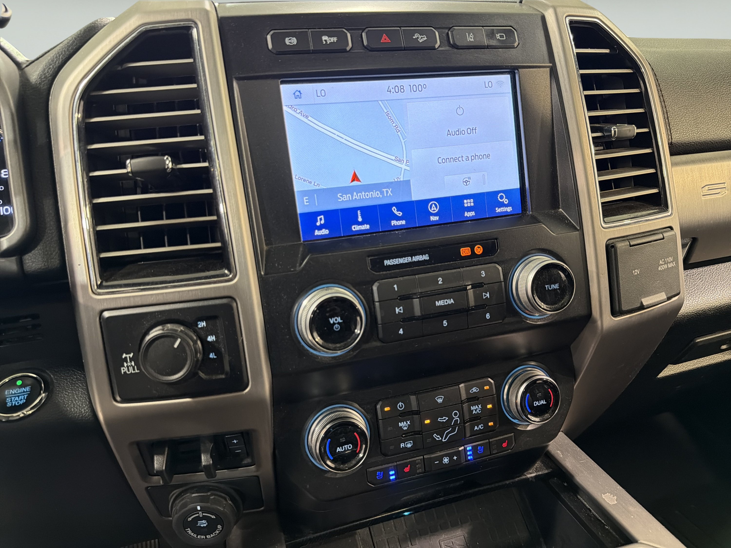 Used 2020 Ford F250 Platinum w/ FX4 Off-Road Package AWD/4WD image 18