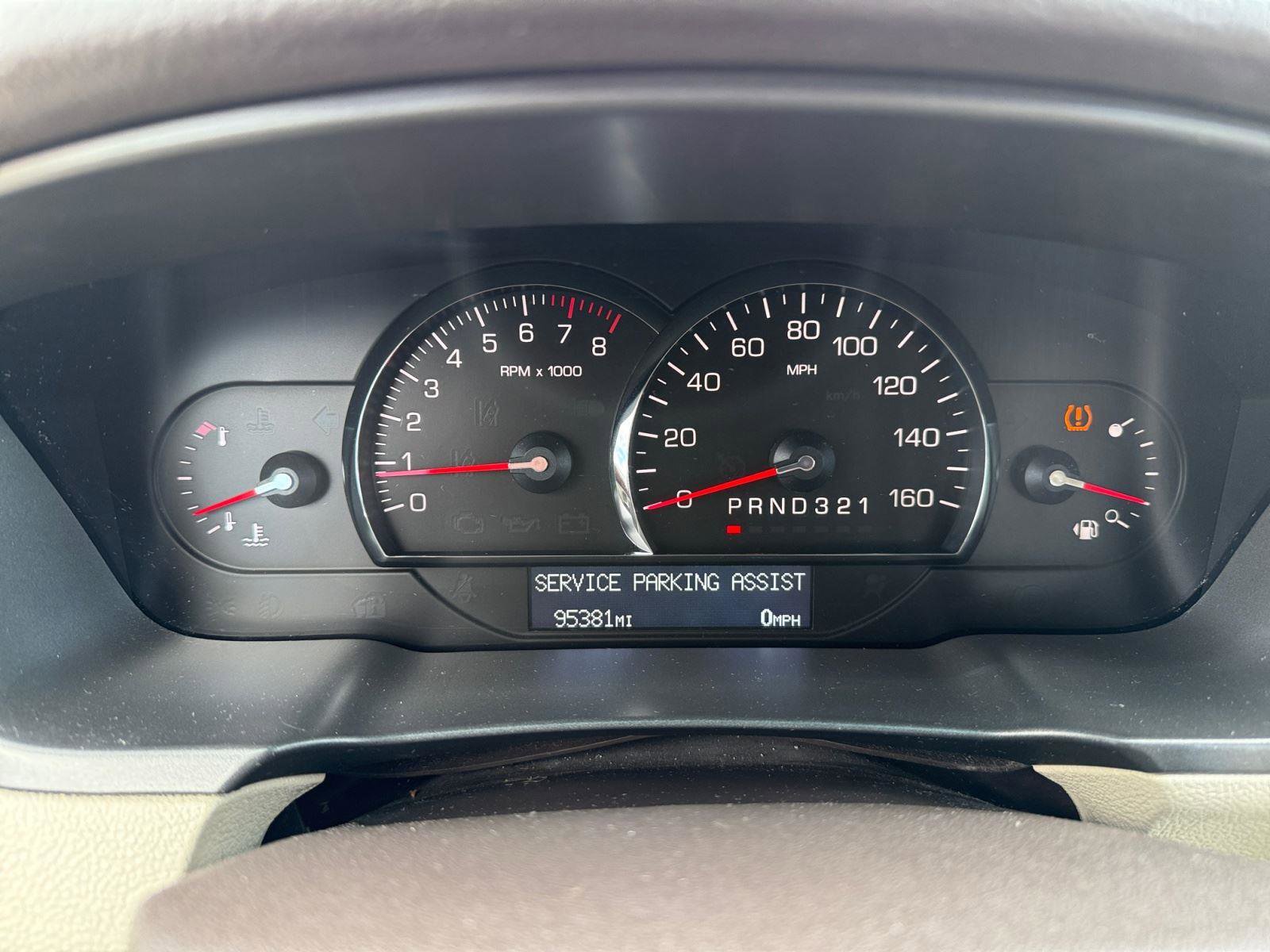 Used 2009 Cadillac DTS w/ Trunk Convenience Package image 22