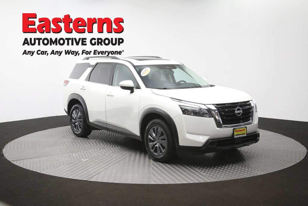 Used 2023 Nissan Pathfinder SV w/ SV Premium Package AWD/4WD image 52