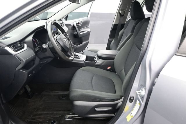Used 2023 Toyota RAV4 LE FWD image 10