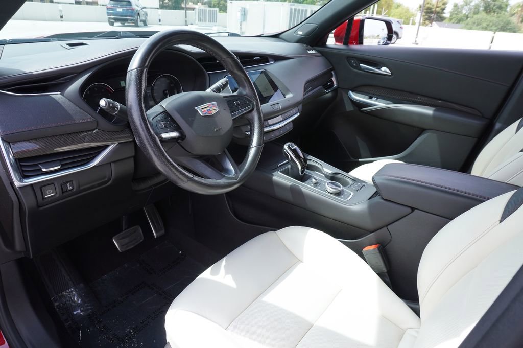 Used 2021 Cadillac XT4 Sport image 16