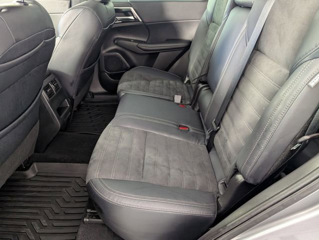 Used 2022 Mitsubishi Outlander SEL Black Edition image 25